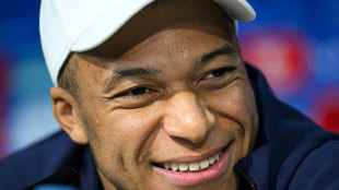 Classe pol&iacute;tica francesa reage &agrave; declara&ccedil;&atilde;o de Mbapp&eacute; entre apoio e indiferen&ccedil;a