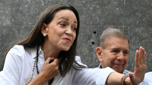 Opositores pedem 'uni&atilde;o' aos venezuelanos a uma semana das presidenciais