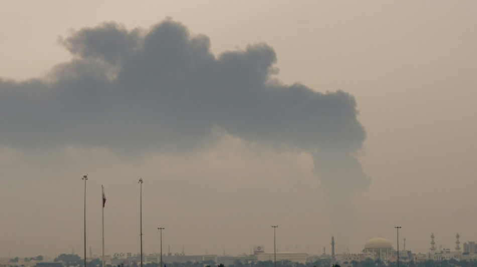 New Iranian leader vows revenge, keeps oil shipping route shut