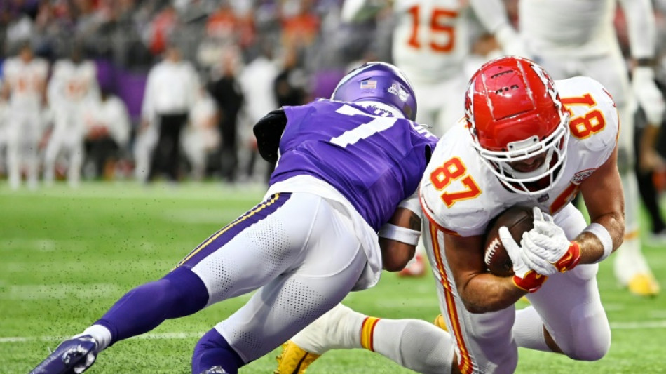 Mahomes and Kelce give Chiefs victory, Lions and Dolphins on fire