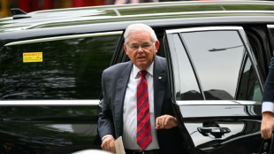Come&ccedil;a o julgamento do poderoso senador de origem cubana Bob Men&eacute;ndez
