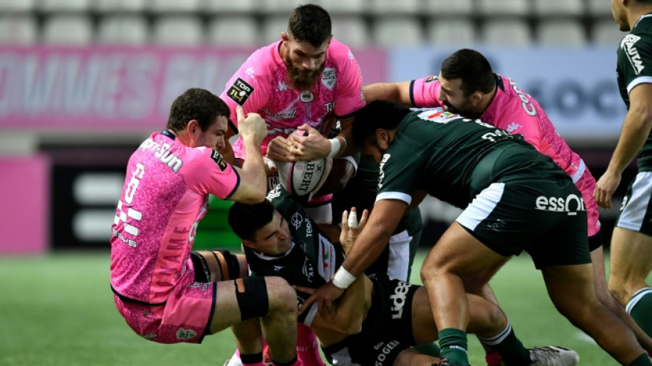 Six-try Stade keep pressure on Toulouse in Top 14