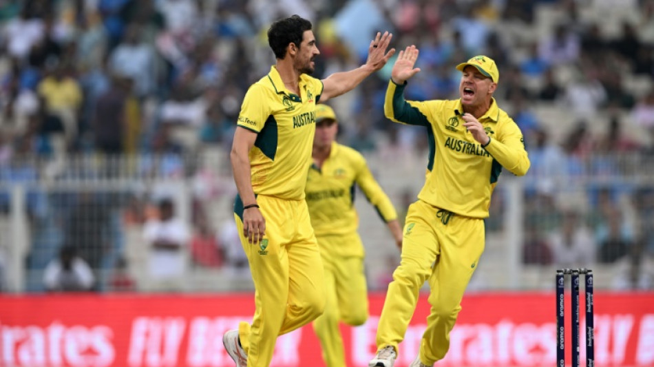 Australia on top as South Africa slump to 24-4