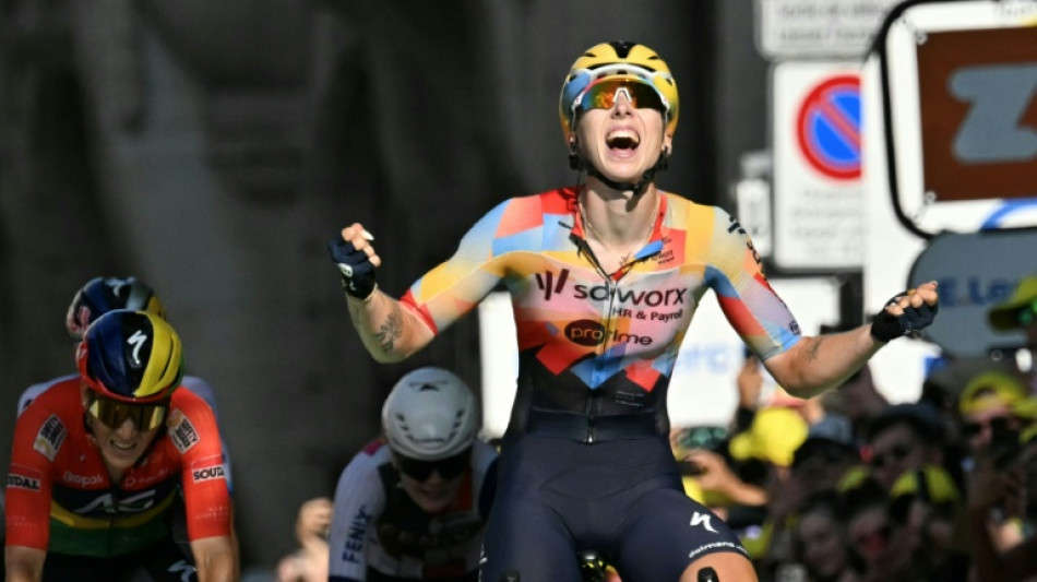Wiebes claims Tour de France Femmes yellow jersey with opening stage win