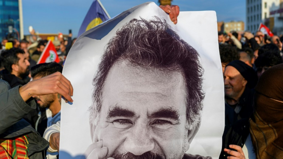 Öcalan, l'icône kurde, de la guerre à la paix
  