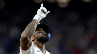 Garcia homer lifts Rangers over D-backs in World Series opener