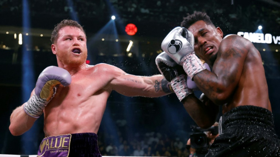 Alvarez dominates Jermell Charlo to retain undisputed super middleweight world title