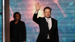 Musk su X, '&egrave; il momento di fondare un nuovo partito?'