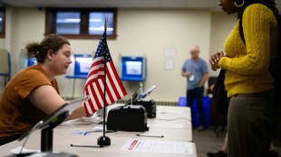 Democratas votam em estados-chave dos EUA em meio a disputa ideol&oacute;gica interna