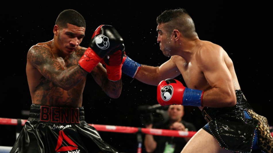 Boxing body says eating eggs could explain Benn's positive dope test
