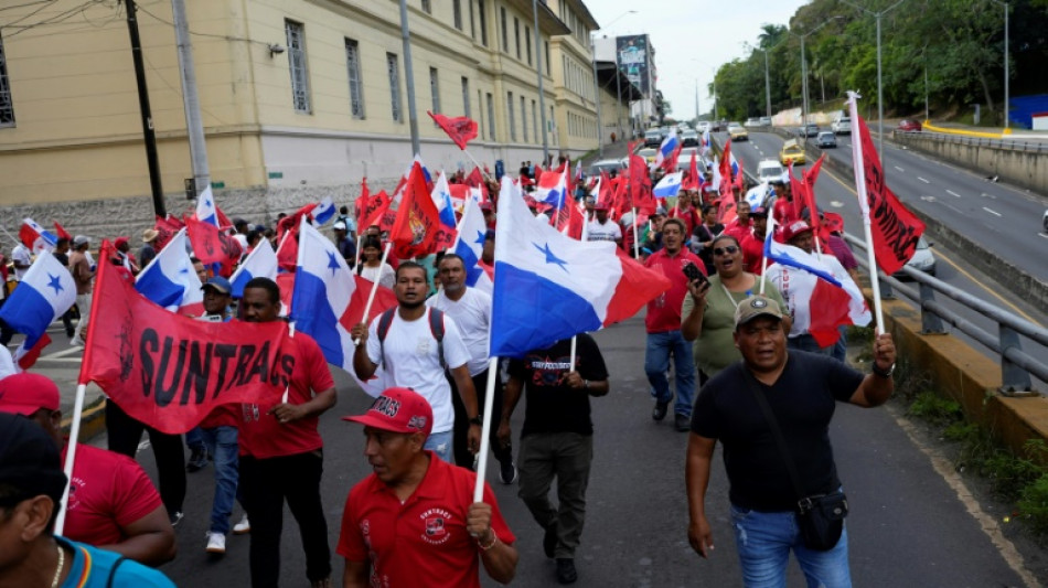Panam&aacute; honra a los "m&aacute;rtires" de la lucha por la soberan&iacute;a del canal