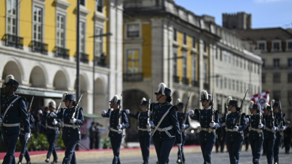 Portugal celebra os 50 anos da Revolu&ccedil;&atilde;o dos Cravos