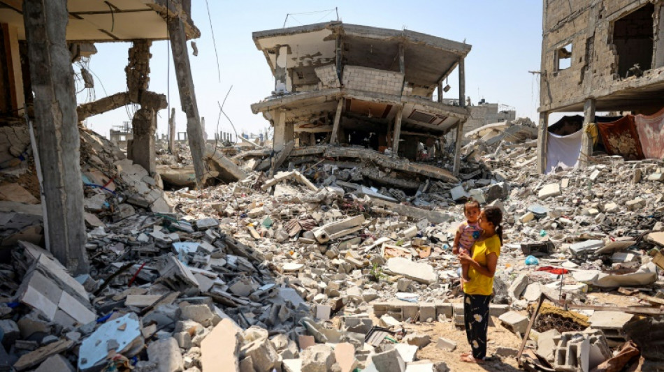 Defesa Civil de Gaza anuncia que bombardeio israelense matou dez parentes do l&iacute;der do Hamas