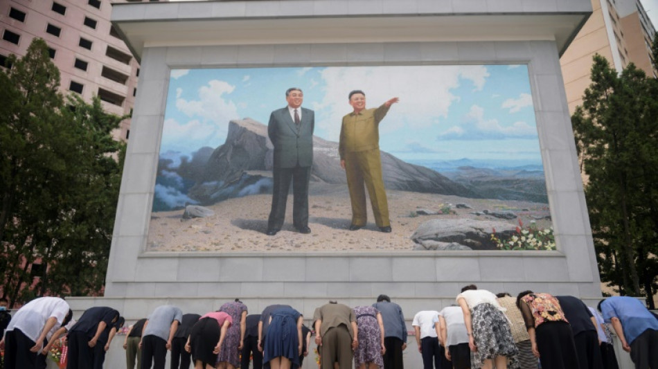 Nordkoreaner sollen bei Sturm zun&auml;chst Kim Jong Uns Portr&auml;ts sch&uuml;tzen