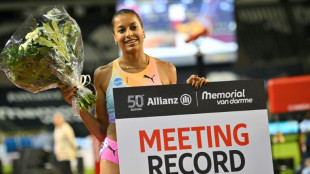 Werro wins in Brussels, as Russell and Dos Santos shine
