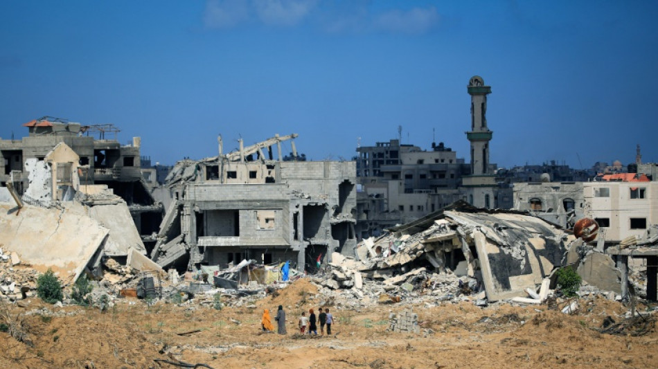 Ex&eacute;rcito israelense bombardeia Gaza ap&oacute;s s&eacute;rie de proj&eacute;teis disparados contra Israel