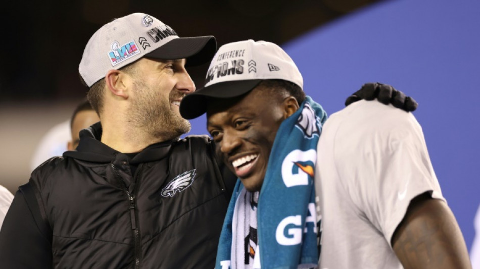 Eagles and Chiefs vow to avoid Super Bowl 'circus'