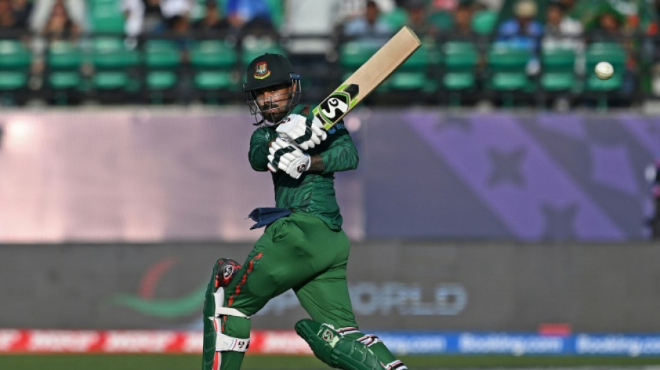 Bangladesh's Liton apologises after evicting media
