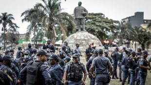 Milhares de sul-africanos pedem expuls&atilde;o de imigrantes sem documentos