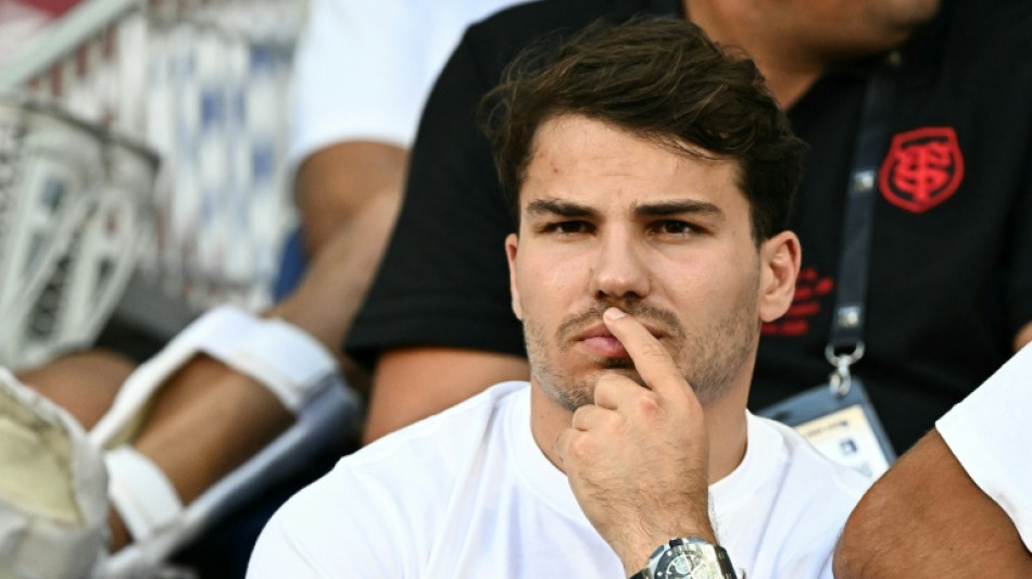 France captain Dupont bemoans 'restrictive' Top 14 salary cap