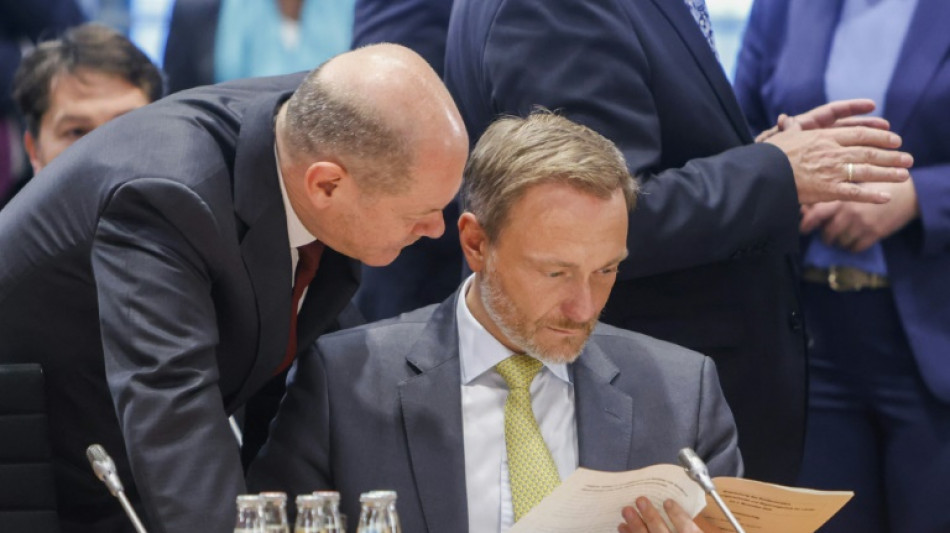 Bund nimmt im kommenden Jahr deutlich mehr Schulden auf als geplant