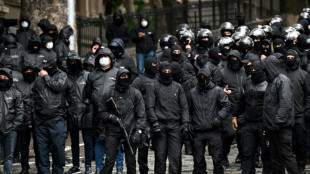Milhares de pessoas protestam na Ge&oacute;rgia ap&oacute;s aprova&ccedil;&atilde;o de lei de 'influ&ecirc;ncia estrangeira'