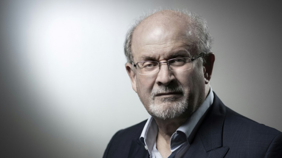 EEUU sanciona a fundaci&oacute;n con sede en Ir&aacute;n por recompensa por la vida de Rushdie