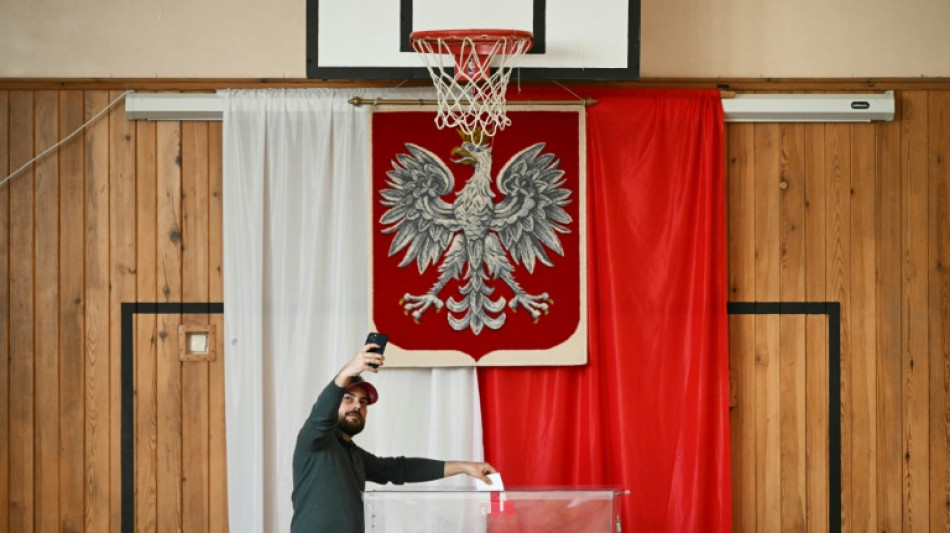 La Pologne tient une présidentielle cruciale pour son rôle dans l'UE