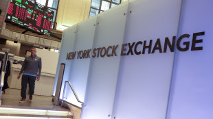 Wall Street apre positiva, Dj a +0,14% e Nasdaq a + 0,77%