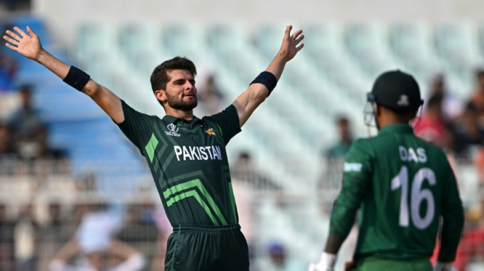 Shaheen stars as Pakistan limit Bangladesh to 204 in World Cup