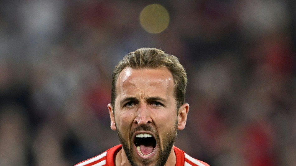 Kane strikes as Bayern defeat struggling Man United 
