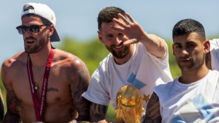 Messi leaves hometown to return to PSG