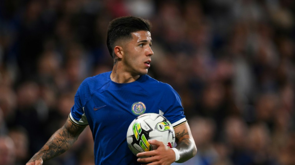 Chelsea, Everton survive League Cup scares, Sheffield Utd crash