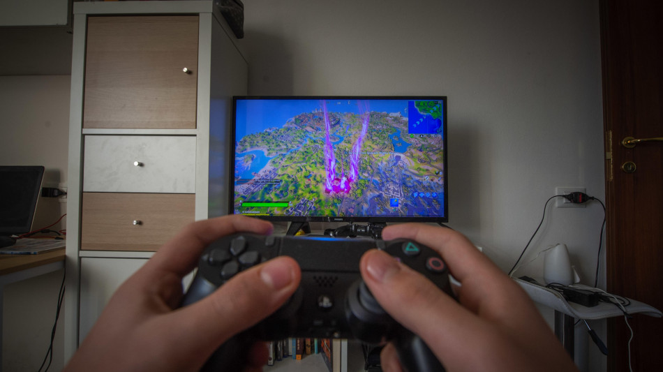 Gioco compulsivo per quasi 1 giovane studente su 3,rischi salute