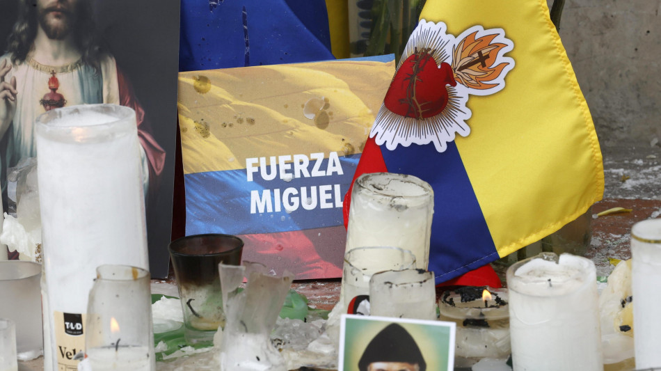 Colombia, migliorano le condizioni del senatore Miguel Uribe