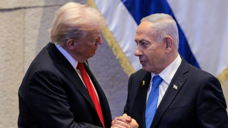 Trump pede indulto para Netanyahu em ações judiciais abertas em Israel