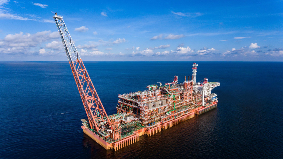 Eni cede partecipazioni in due asset upstream in Indonesia