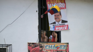 Maduro pede voto de indecisos enquanto rival promete 'n&atilde;o perseguir ningu&eacute;m' se for eleito