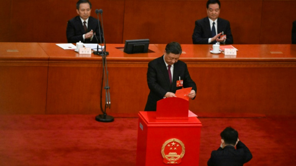Chinas Pr&auml;sident Xi in historische dritte Amtszeit gew&auml;hlt