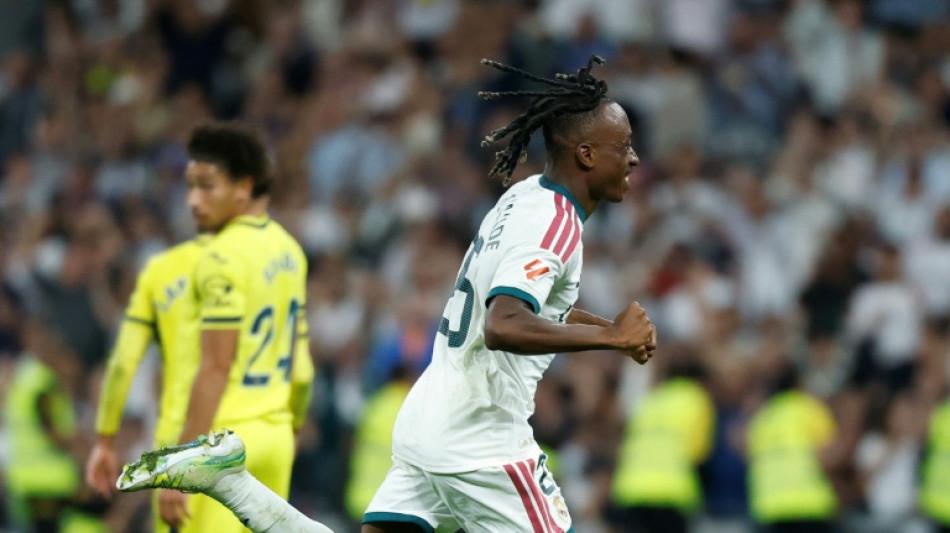 Barcelona atropela Getafe e segue 100%; Real Madrid vence Villarreal com Vini expulso