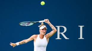 Wozniacki comeback halted by Vondrousova, Swiatek wins