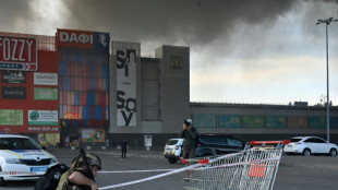 Ao menos 4 mortos e dezenas de feridos em bombardeio russo a hipermercado na Ucr&acirc;nia
