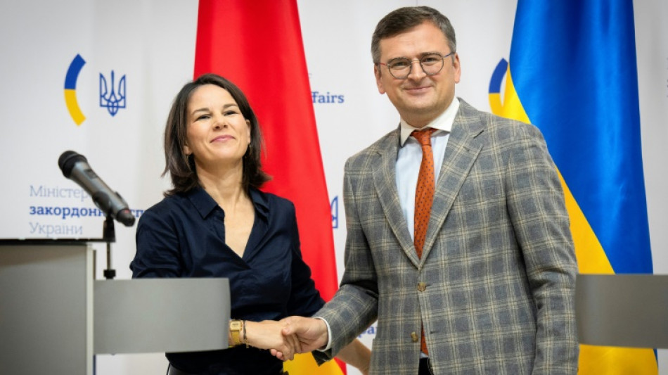 Baerbock k&uuml;ndigt f&uuml;r 2024 Ukraine-Wiederaufbaukonferenz in Berlin an