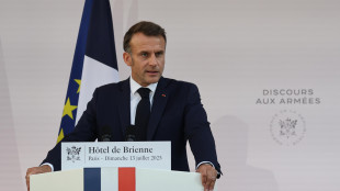 Macron, raddoppierò bilancio della difesa da oggi al 2027