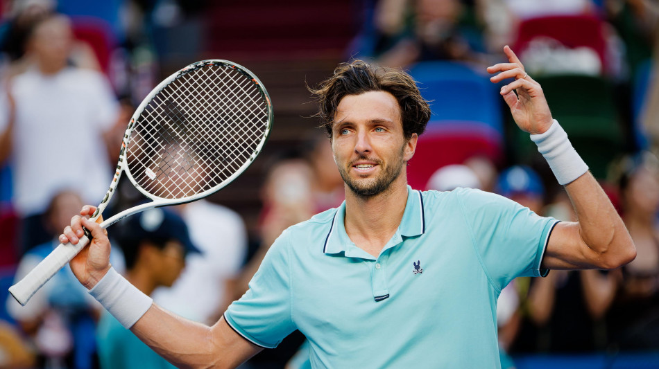 Tennis: Rinderknech ferma Aliassime, è in semifinale a Shanghai