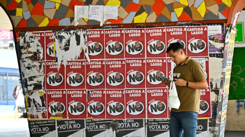 Elections locales et r&eacute;f&eacute;rendum sur l'extradition en Equateur