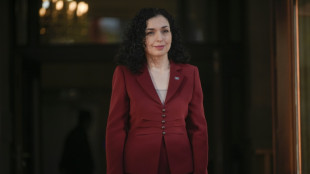 La presidenta de Kosovo disuelve el Parlamento y anuncia nuevas elecciones legislativas