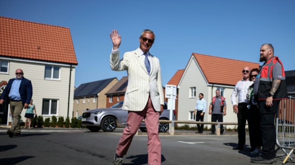 Rechtspopulist Farage gewinnt von etablierten Parteien boykottierte Nachwahl in England