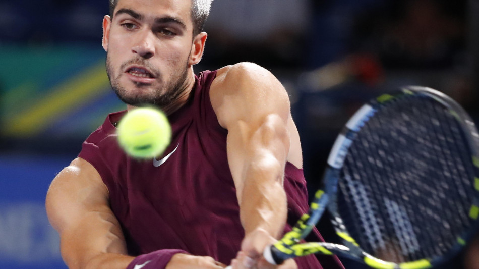 Tokyo, successo senza patemi per Alcaraz