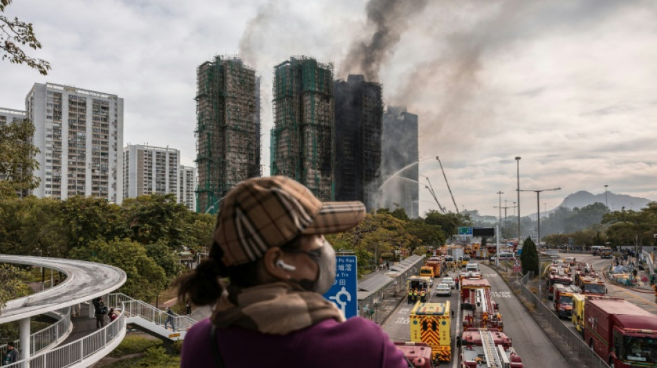 A Hong Kong, au moins 83 morts et 250 disparus dans le pire incendie depuis des d&eacute;cennies
